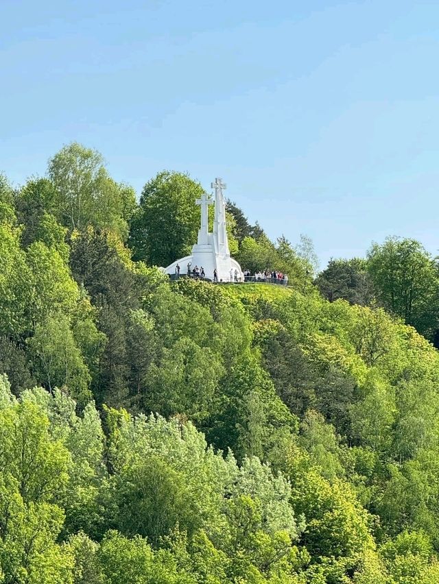 Vilnius: Europe's Largest UNESCO Old Town (360 Hectares of Baroque Splendor) Vilnius: Europe's Largest UNESCO Old Town (360 Hectares of Baroque Splendor)