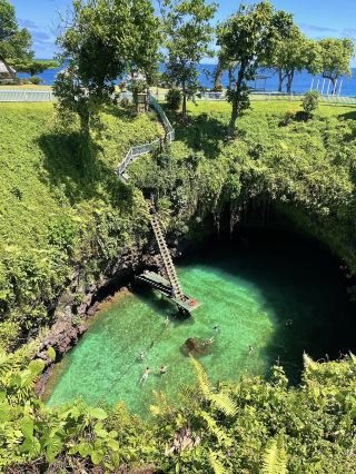 Samoa 🥥 To Sua Ocean Trench