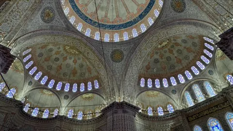 블루 모스크 분위기🕌 — traveler post in 이즈미트