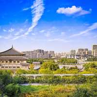 A Stunning Xi'an Lake