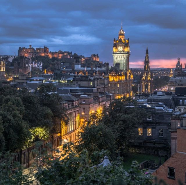 Edinburgh from the Hilltops