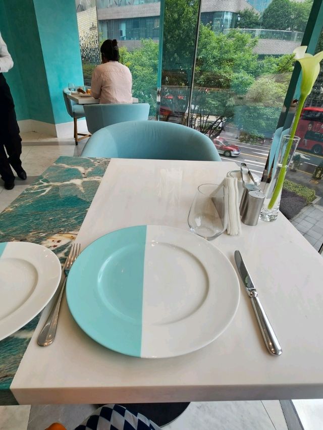 The Tiffany Blue Box Cafe Shanghai