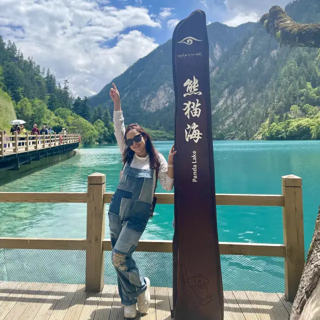 Jiuzhaigou— the ultimate dreamland of China ✨
