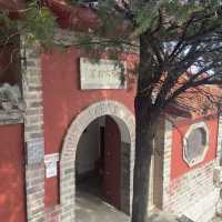 中國東部最大、保存最完整的石窟造像群