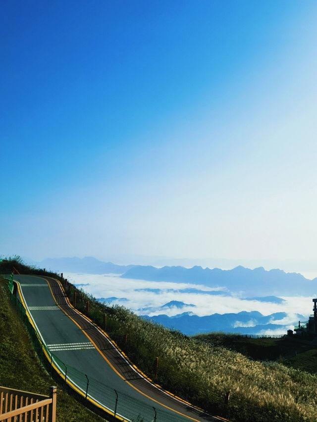 去不了新疆就去湘西的八面山吧