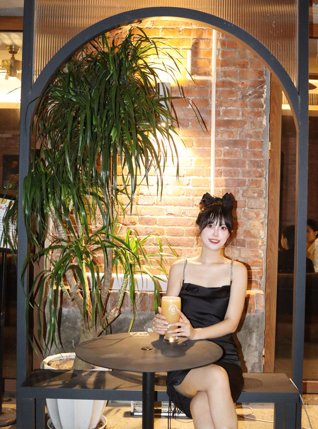 在秋天裡喝上一杯精釀也太上頭啦