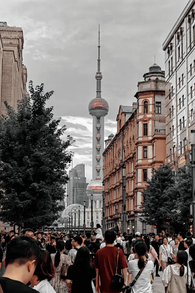 上海南京路歩行者天国は「ゴールデンベルト」商業街に属しています