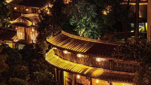 No need to leave the province to find a hidden gem in the bustling city of Shenzhen - the "Yunnan-style Little Lijiang"