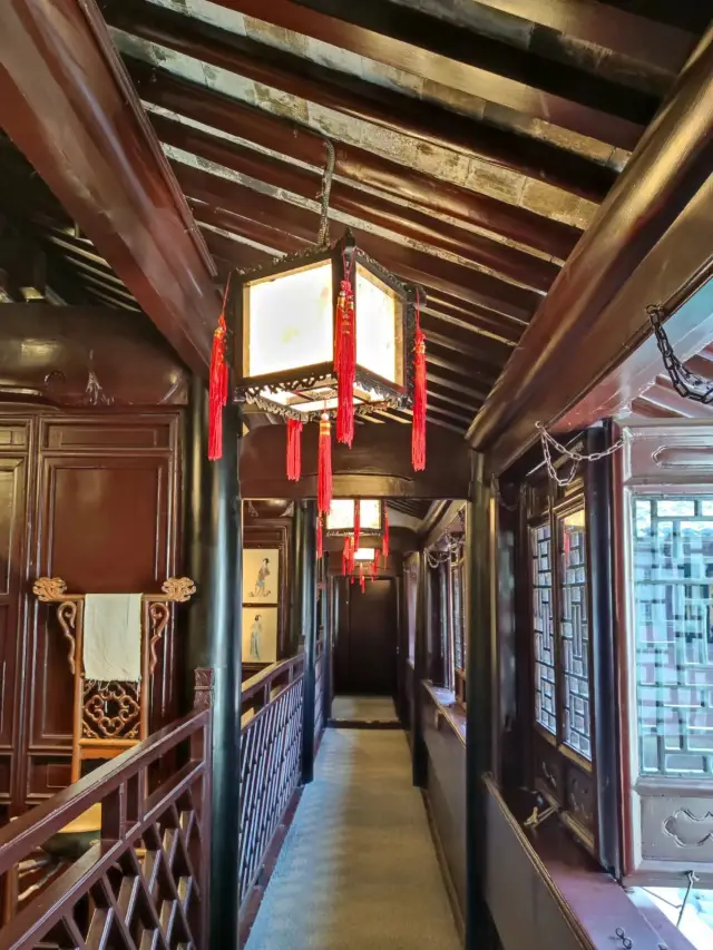 Suzhou | China's Premier Water Town, Zhouzhuang