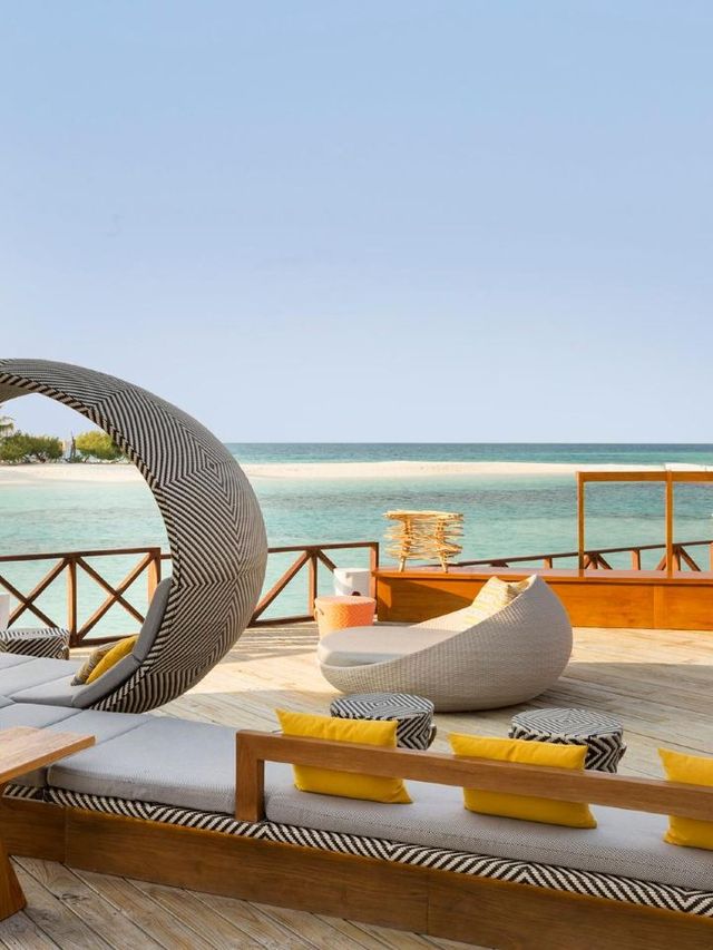 Maldives Magic: Lux* South Ari Atoll's Exotic Retreat 🏝️✨