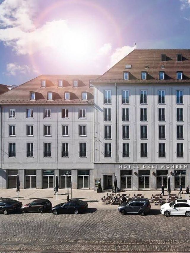 🌟 Augsburg Escapes: Hotel Maximilian's Charm! 🌟