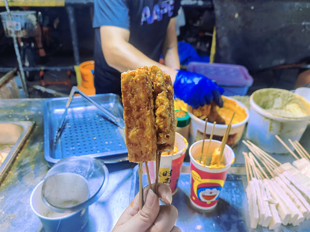 青島呂家莊夜市，美食愛好者的天堂