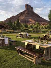 🌟 Gateway Getaway: Colorado's Hidden Gem Hotels 🏞️