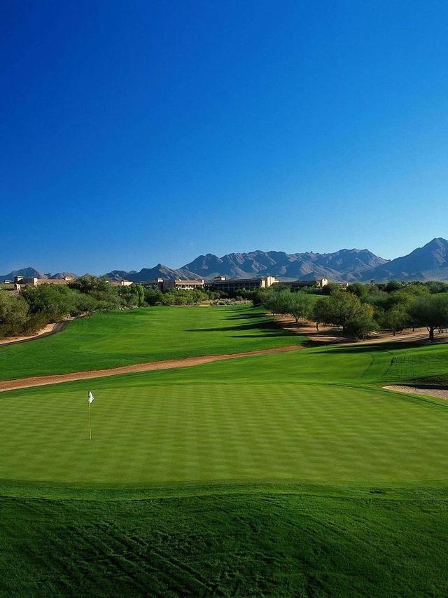 🌟🏰 Luxe Scottsdale Stay: Fairmont Princess Picks 🌵✨