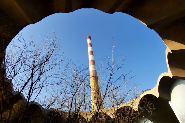 兩根煙囪的大片既視感~~楊樹浦電廠遺址公園。