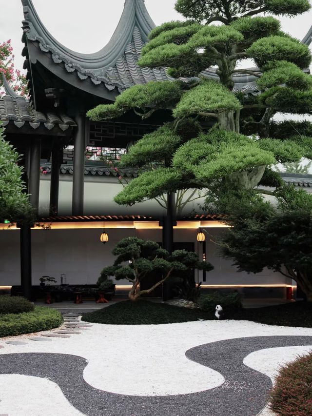 成都園林酒店的天花板。