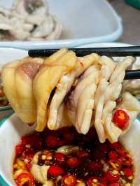 這家寶藏脆鰱魚火鍋店真的好火爆