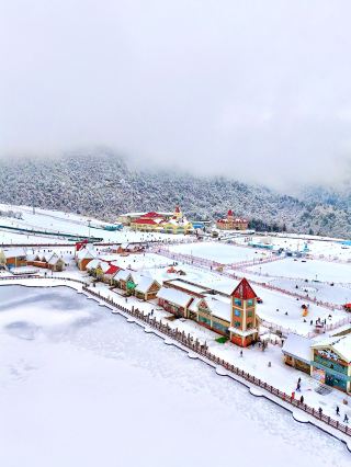 成都2h | 避開人擠人！開車直達的冰雪秘境
