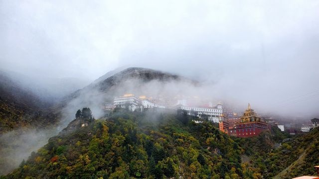 藏地.大山深處噶陀寺