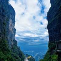 “ Heaven’s Gate” at Tianmen Mountain