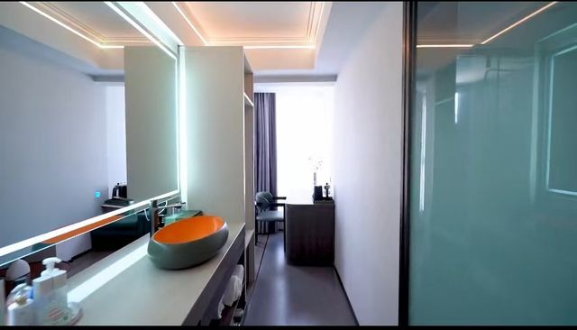 Live in a futuristic space - the smart hotel invites you to experience smart travel!