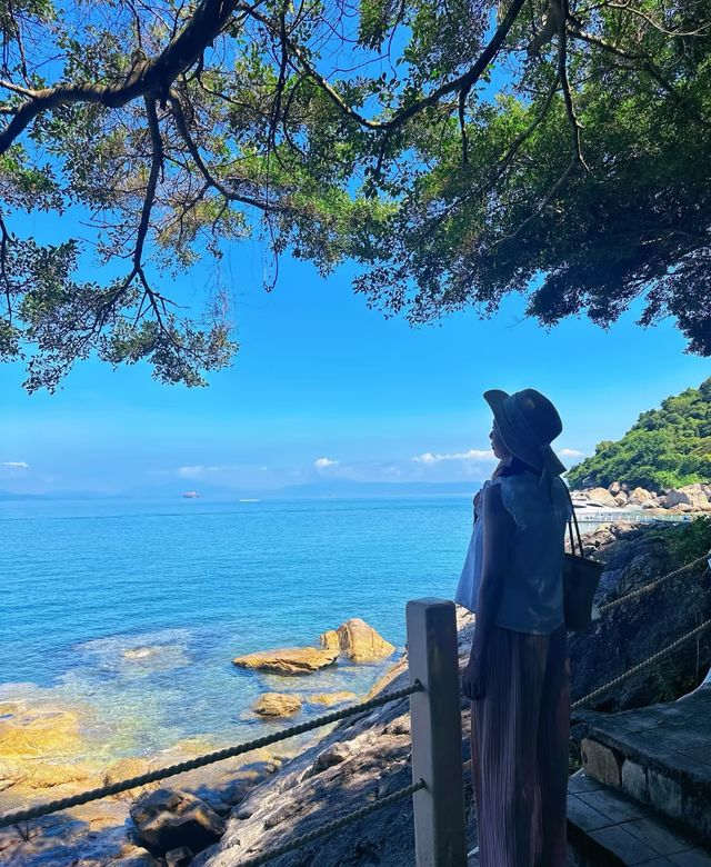 放棄三亞了，帶小朋友嚟深圳無人玻璃海度假。