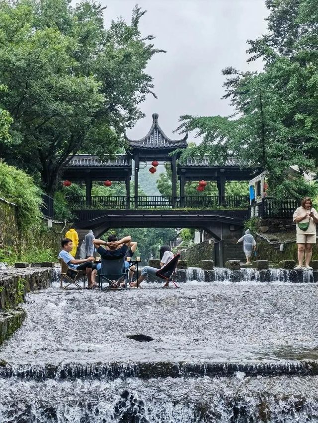 龍山，本地人想「私藏」打卡地。