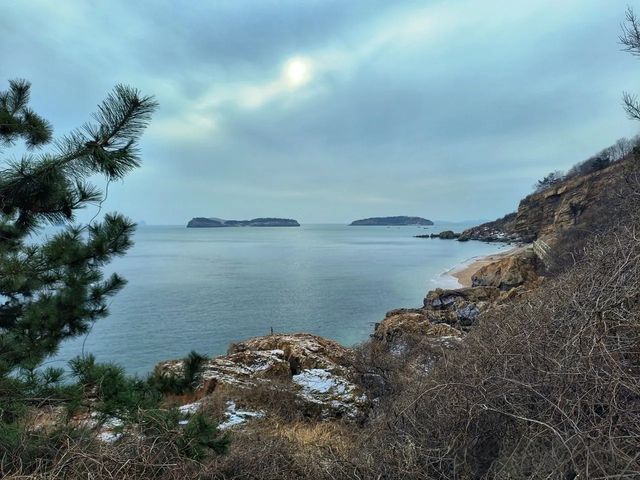 大連秀月灣：藏在濱海路的果凍海秘境，本地人私藏的浪漫頂流