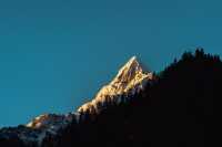 秋天在雨崩村欣賞梅里雪山的日照金山