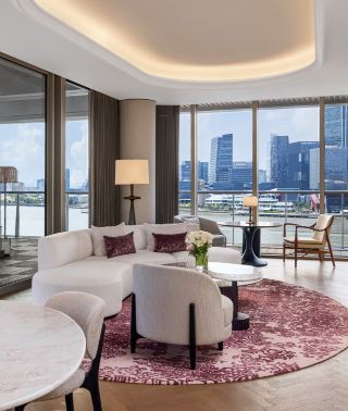 A New Luxury Landmark in the Magic City|Qiantan Waldorf Astoria Hotel Check-in Guide