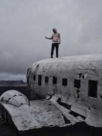 冰島飛機殘骸|陰雨天秒出末世大片