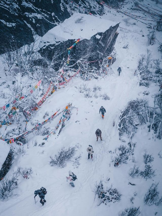 5天雨崩徒步全攻略!新手也能衝的神仙路線 5天雨崩徒步全攻略!新手也能衝的神仙路線