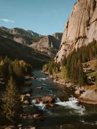 零下30°C的快樂!在冰雪覆蓋的峽谷裡泡溫泉看星河