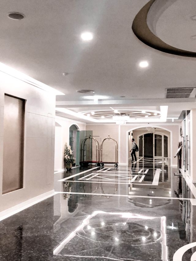 體驗泰國芭堤雅四星級水晶宮殿酒店🏨