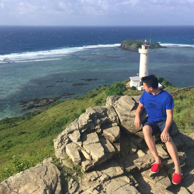 石垣島最北端的燈塔，可以180度欣賞海景，也是沖繩唯二的戀愛燈塔