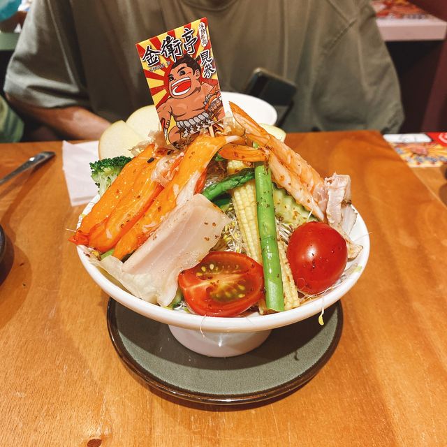 🌟台中日料｜金衛亭 浮誇系生魚片壽司 超大份量 