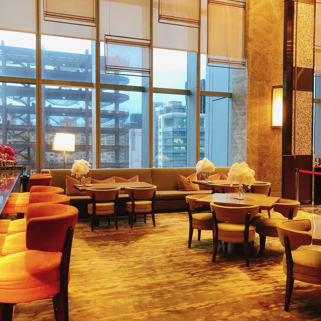 🌮🍸台北打卡飯店📍 THE LOUNGE 大廳酒吧-台北六福萬怡酒店