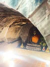 The Tunnel Temple In Thailand⁉️👀🇹🇭