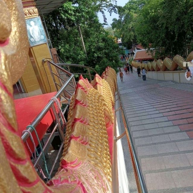 ไหว้พระและชมวิวสวยๆ ที่วัดพระใหญ่ พัทยา