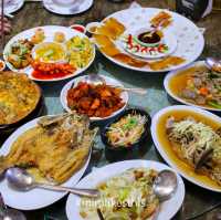 ร้านอาหารจีนที่มีเมนูให้เลือกกว่า300 เมนู