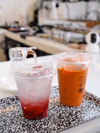 🎃 HEN HEN COFF X MEET 🍪 คาเฟ่ลับๆ ในโรงแรม