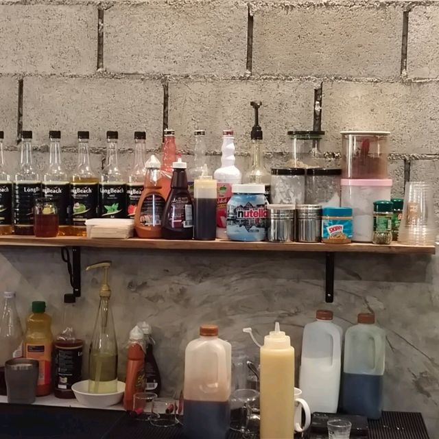 โรงคั่วกาแฟ เฉด ออฟ บราวน์