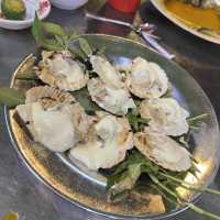 The greatest seafood street in Saigon