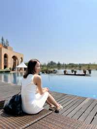 สระว่ายนํ้าคลับลาโก้ Toscana Valley