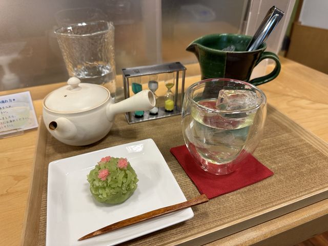 静岡駅地下で静岡のお茶🍵楽しめます『しずチカ茶店 一茶』