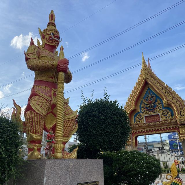 วัดดอนเมือง พระอารามหลวง วัดสวยในเขตดอนเมือง
