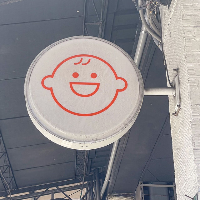 新北美食｜獨特的香酥漢堡外皮，很好漢堡HangOut Burger