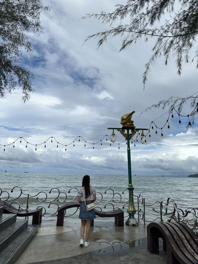 เที่ยวหาดนพรัตน์ธารา ถ่ายรูปกับหอยยักษ์ 🐚