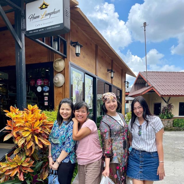 เฮือนลำพูน อาหารเหนืออร่อย หาทานได้ที่กรุงเทพ