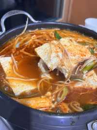 韓国【江陵】有名地の美味しいスンドゥブ屋さん